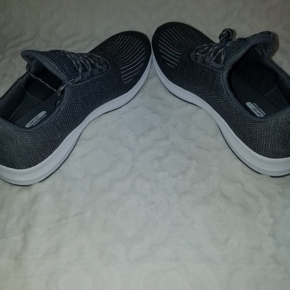 Athletic grey comfort fit sneakers lightweight 11 - Picture 4 of 6